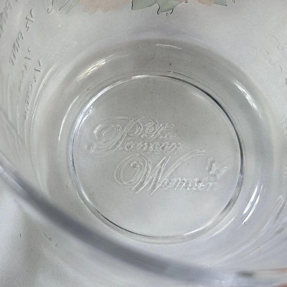 Pioneer Woman Glass Measuring Cup Pint Triple Pour Spout 2 Cup Sweet Rose Flower